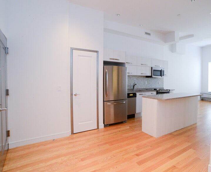 More Photos Of 114-116 Greenpoint Ave, Brooklyn Apartments For Sale