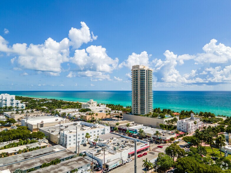 More Photos Of 7300-7310 Collins Ave, Miami Beach Storefront For Sale