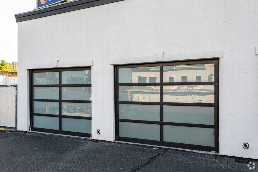 More Photos Of 495 W University Pky, Orem Storefront Retail Office For Lease