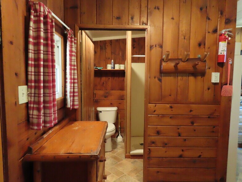 More Photos Of 29209 County Road 407, Newberry Lodge Meeting Hall For Sale