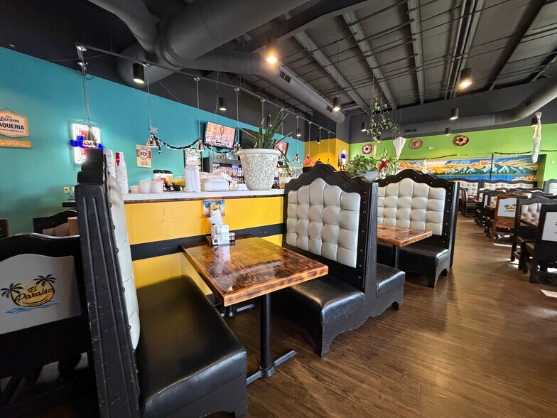 More Photos Of 306 E Chestnut St, Strafford Freestanding For Sale