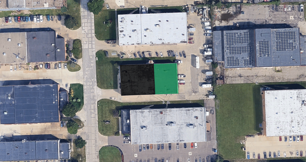 More Photos Of 34150-34154 Riviera Dr, Fraser Warehouse For Lease