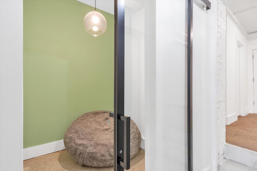 More Photos Of 4401-4417 2nd Ave, Detroit Apartments For Lease