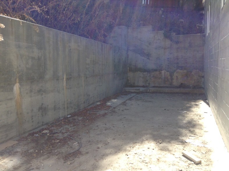 More Photos Of 8914 MacArthur Blvd, Oakland Auto Repair For Sale