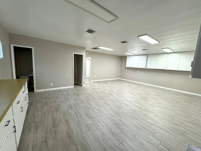 More Photos Of 1410 7th St, Wasco Medical For Lease