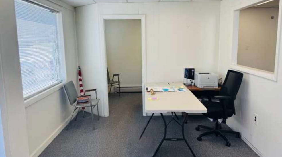 More Photos Of 2 Weston St, Wilbraham General Retail For Lease