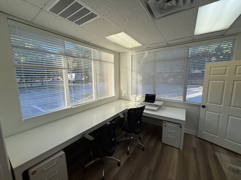 More Photos Of 502 N Carroll Ave, Southlake Unknown For Lease