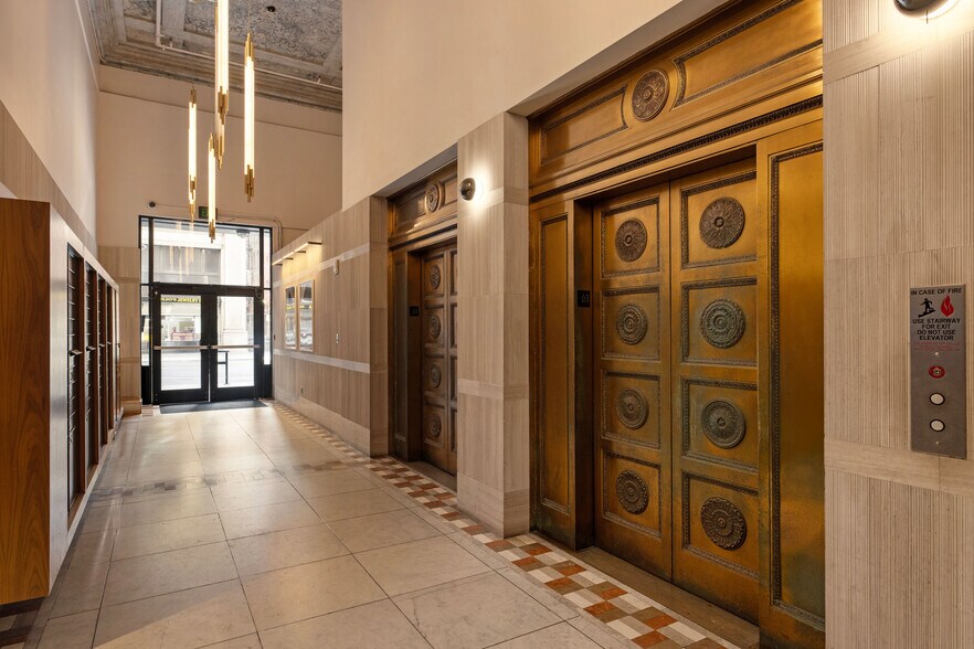 More Photos Of 215 W 7th St, Los Angeles Apartments For Sale