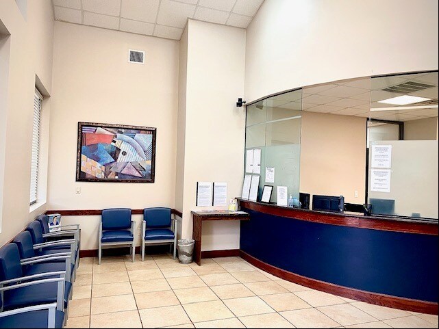 More Photos Of 3326 Watters Rd, Pasadena Medical For Sale