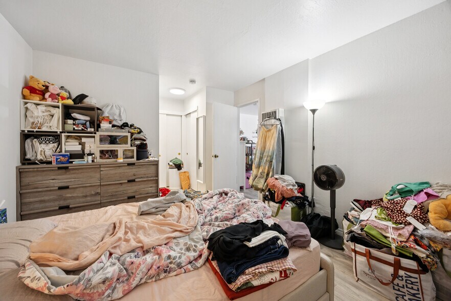 More Photos Of 263 La Pala Dr, San Jose Apartments For Sale