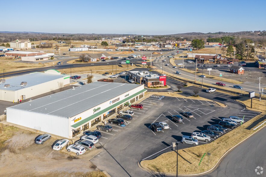 100 WalMart Dr, Morrilton, AR 72110 For Lease