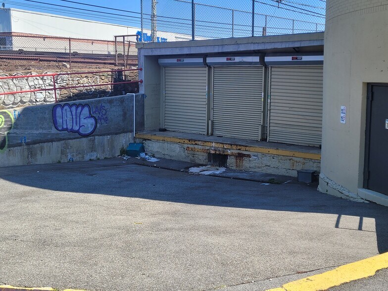 More Photos Of 555 E 242nd St, Bronx Industrial For Sale