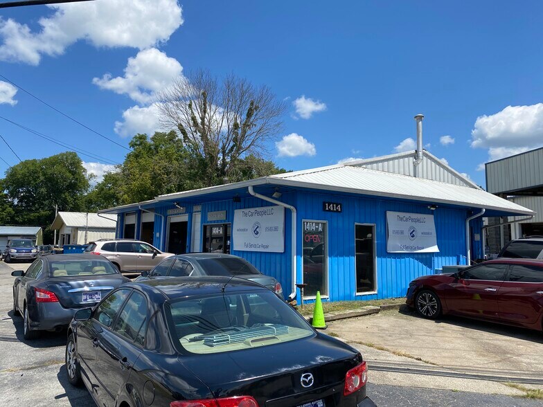 More Photos Of 1414 NW Broad Street - 6 Building Portfolio, Murfreesboro General Retail For Sale