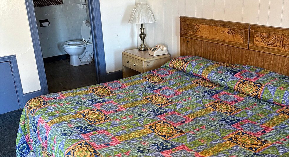 More Photos Of 8924 US-1, Richmond Hotel For Sale