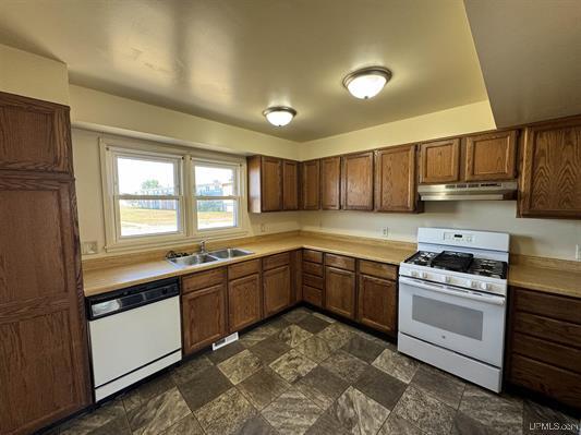 More Photos Of 411 Mustang St, Gwinn Apartments For Sale