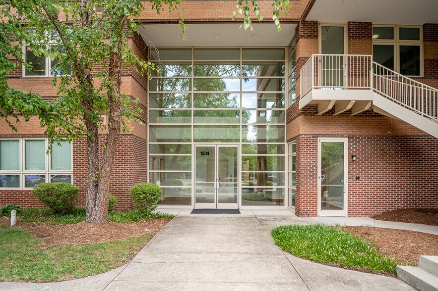 More Photos Of 1504 E Franklin St, Chapel Hill Medical For Sale