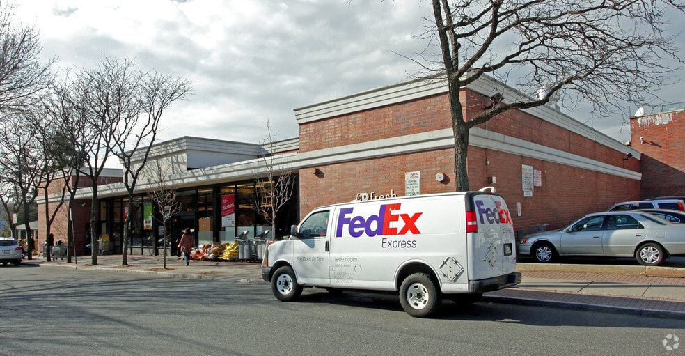 More Photos Of 12-14 Cedar St, Bronxville Freestanding For Sale