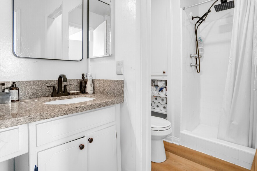 More Photos Of 8011 Romaine St, Los Angeles Apartments For Sale