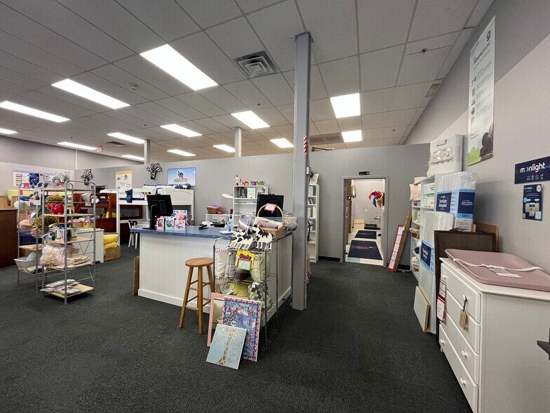 More Photos Of 1350 Greenwich Ave, Warwick Unknown For Lease