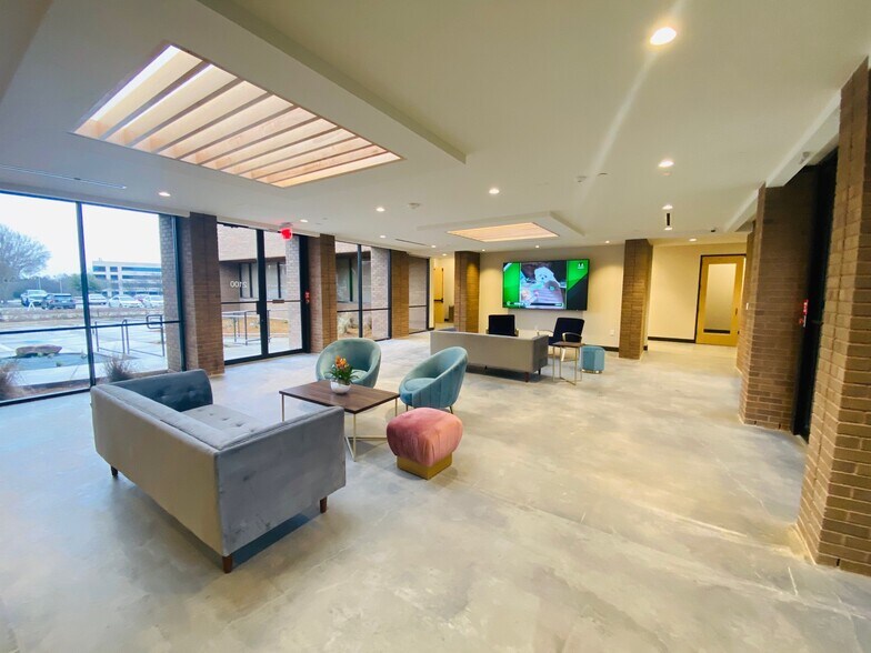 More Photos Of 2100 N Greenville Ave, Richardson Coworking Space
