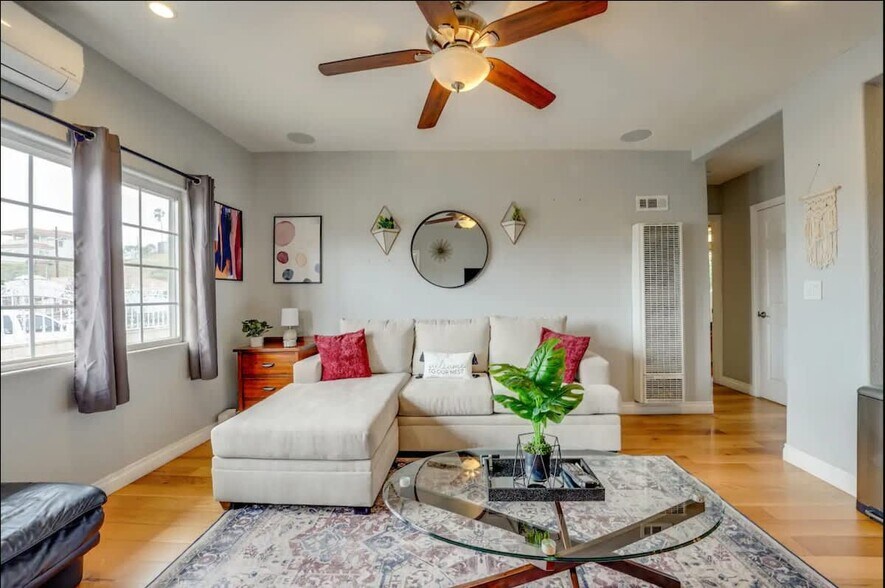 More Photos Of 3280 Gillette St, San Diego Apartments For Sale