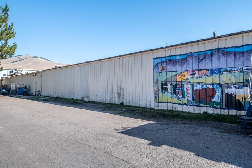 More Photos Of 704 SW Higgins Ave, Missoula Supermarket For Sale