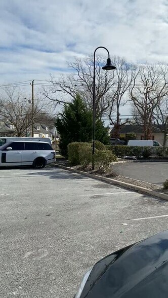 Primary Photo Of 1371 Deer Park Ave, North Babylon Storefront Retail Office For Lease