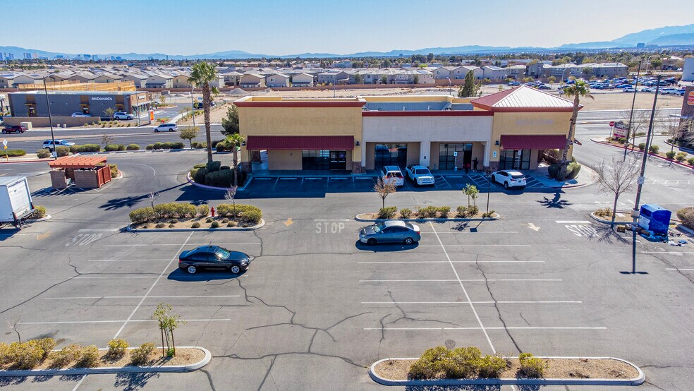 More Photos Of 6070 W Craig Rd, Las Vegas Freestanding For Lease