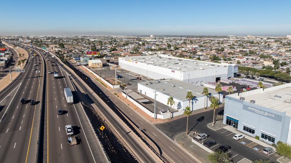 More Photos Of 1048 W Maricopa Fwy, Phoenix Warehouse For Lease
