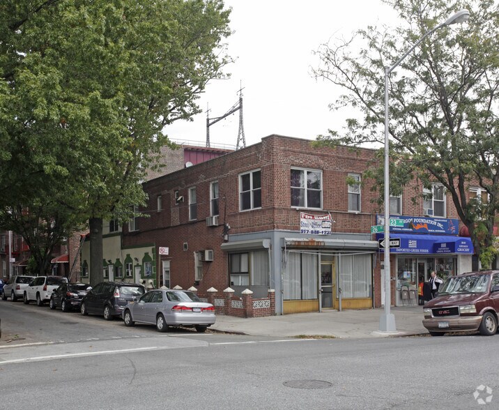 More Photos Of 26-01 23rd Ave, Astoria Storefront For Lease