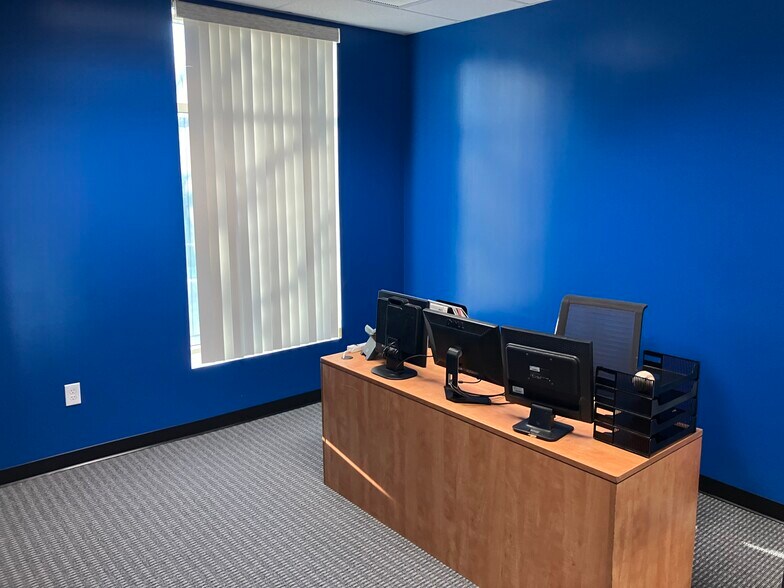 More Photos Of 26238 Enterprise Ct, Lake Forest Office For Sale