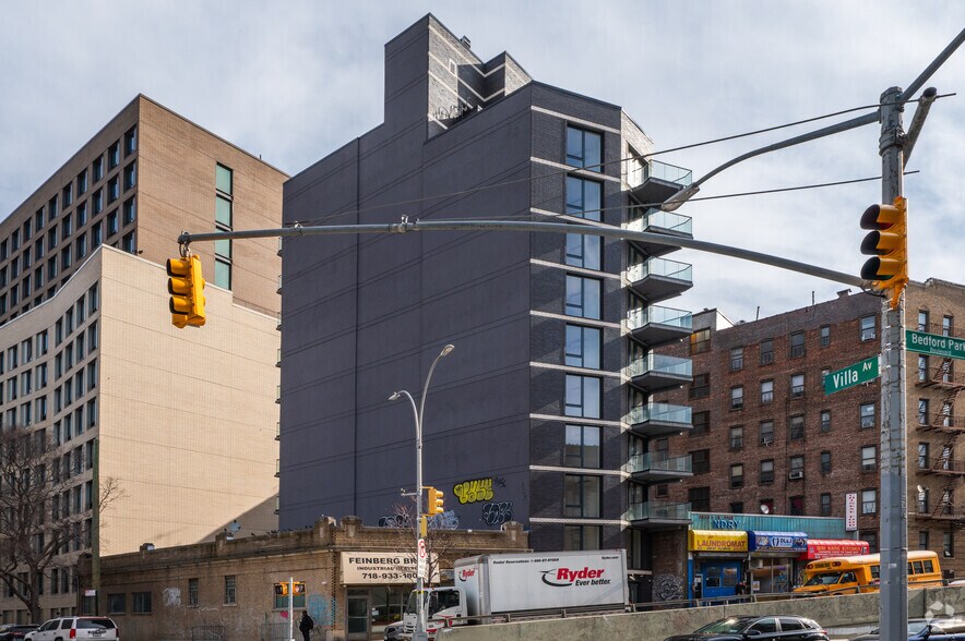 More Photos Of 33 Bedford Park Blvd, Bronx Apartments For Lease