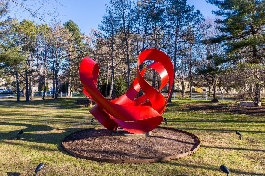 More Photos Of 80 Business Park Dr, Armonk Office For Lease