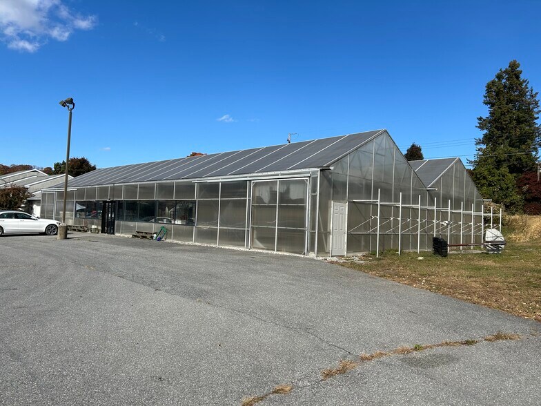 More Photos Of 3801 Perkiomen Ave, Reading General Retail For Sale