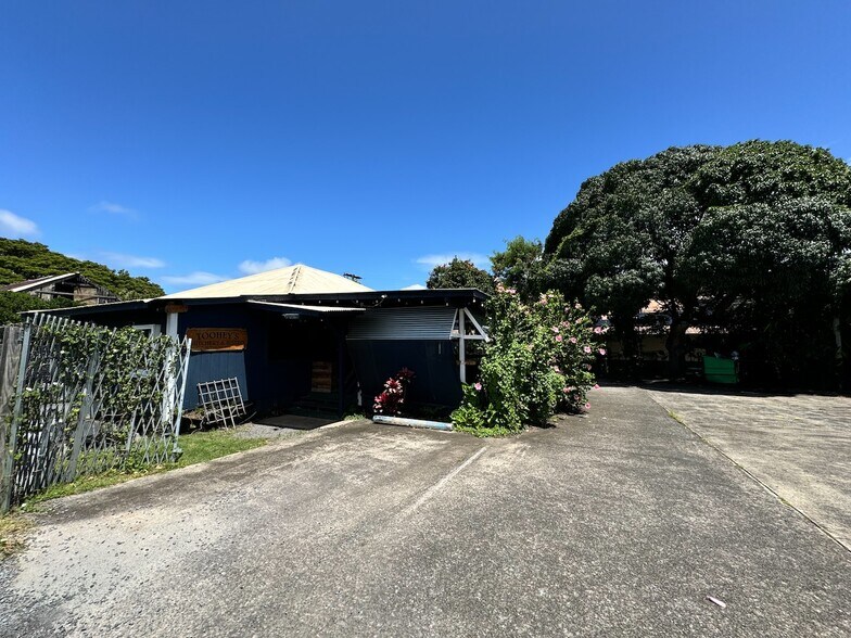More Photos Of 824 Kokomo Rd, Haiku Restaurant For Sale