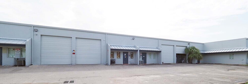 More Photos Of 2696 NW 31st Ave, Lauderdale Lakes Unknown For Lease