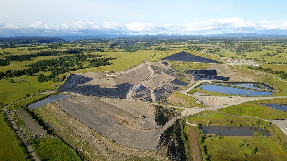 More Photos Of 1 Neal rd, Paradise Land For Sale