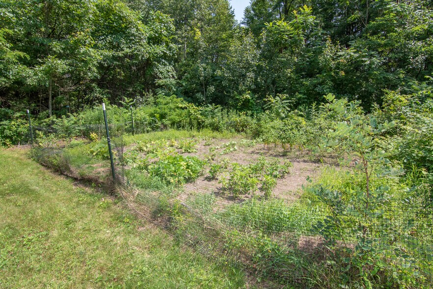 More Photos Of 910 Rock City Rd, Ballston Spa Restaurant For Sale