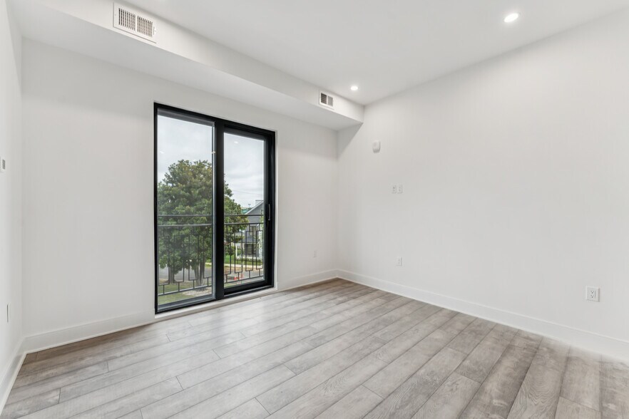 More Photos Of 1001 Rhode Island Ave NE, Washington Apartments For Sale