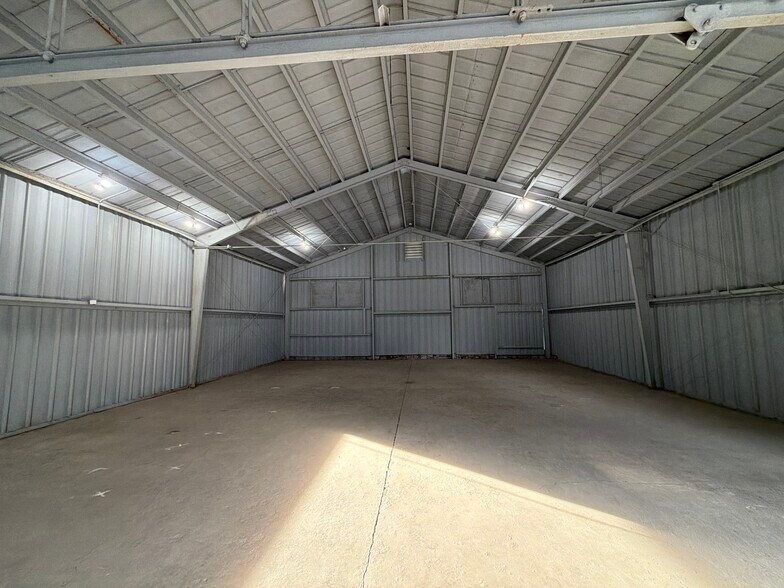 More Photos Of 2544 Chico Ave, South El Monte Manufacturing For Lease