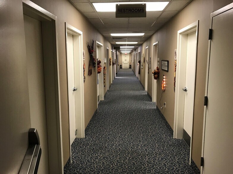 More Photos Of 2064 Vineville Ave, Macon-Bibb Medical For Sale