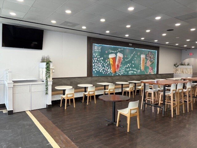 More Photos Of 948 Walker Ave, Greensboro Freestanding For Lease