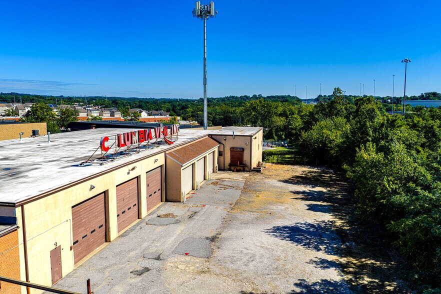 More Photos Of 6412-6418 Frankford Ave, Baltimore Warehouse For Lease
