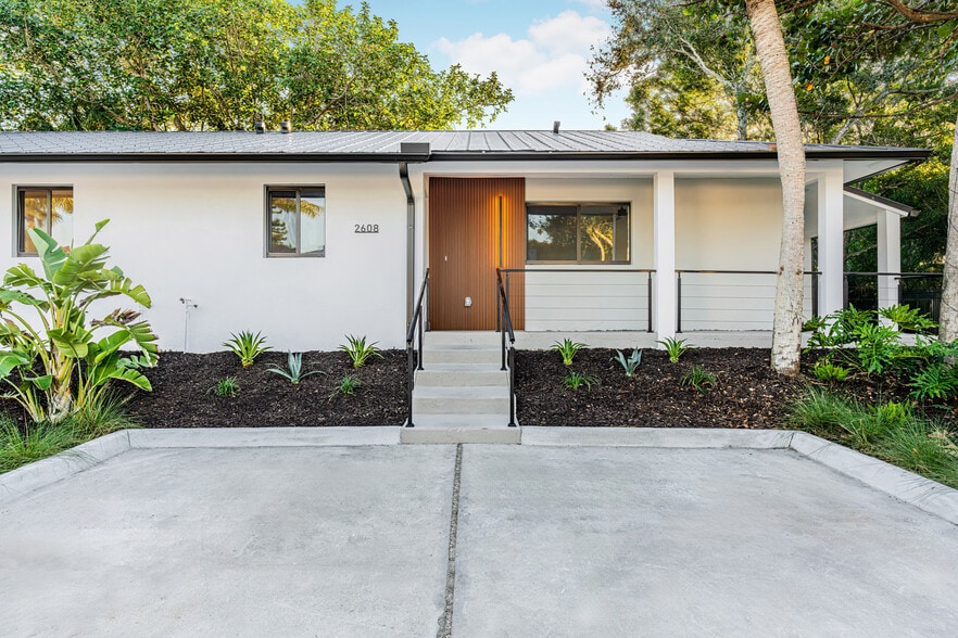 More Photos Of 2616 Lakeview Dr, Naples Apartments For Sale