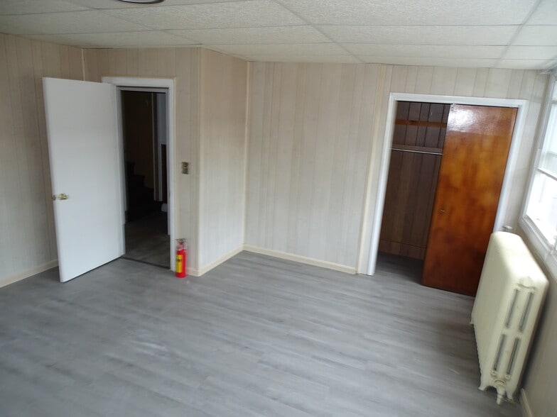 More Photos Of 519 Rock St, Shamokin Storefront Retail Residential For Sale