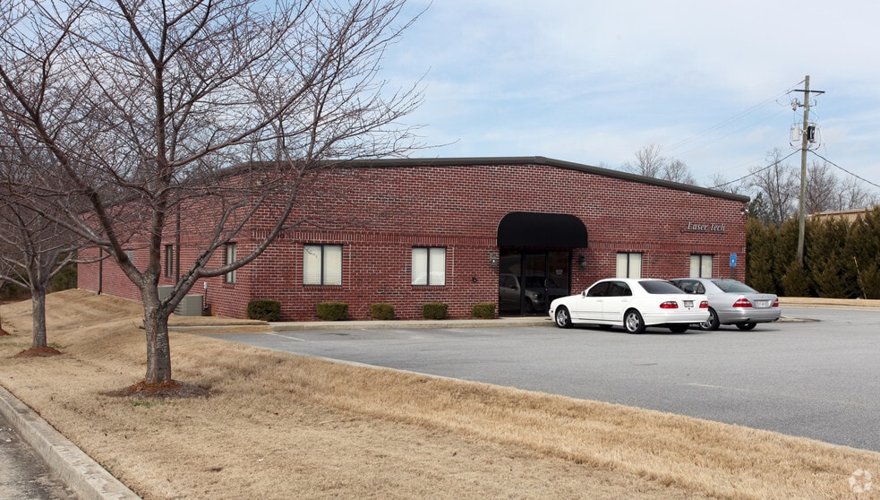 More Photos Of 5090 Bristol Industrial Way, Buford Office For Lease