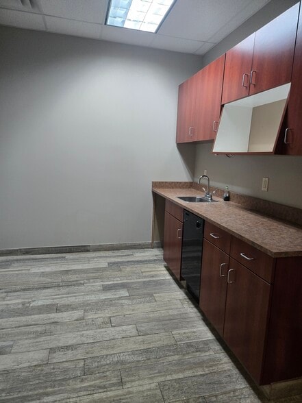 More Photos Of 18551 E Mainstreet, Parker Freestanding For Lease
