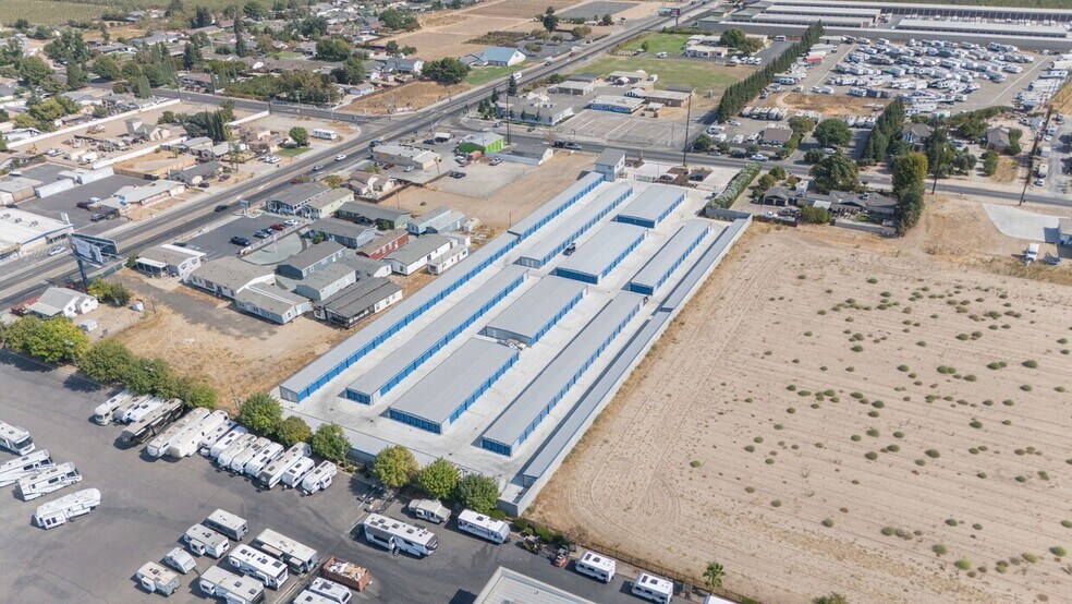 More Photos Of 183 S Austin Rd, Manteca Self Storage For Sale
