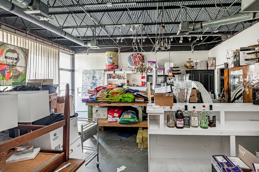 More Photos Of 4950 Government St, Baton Rouge General Retail For Sale