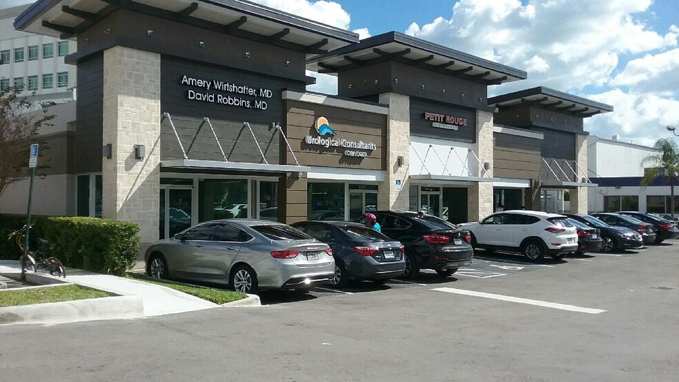 More Photos Of 12405-13 Biscayne Blvd, Miami Unknown For Lease